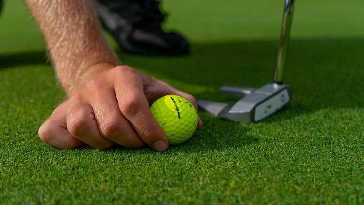 8 Greatest Indoor Putting Mats to Change into a Better Putter In 2023