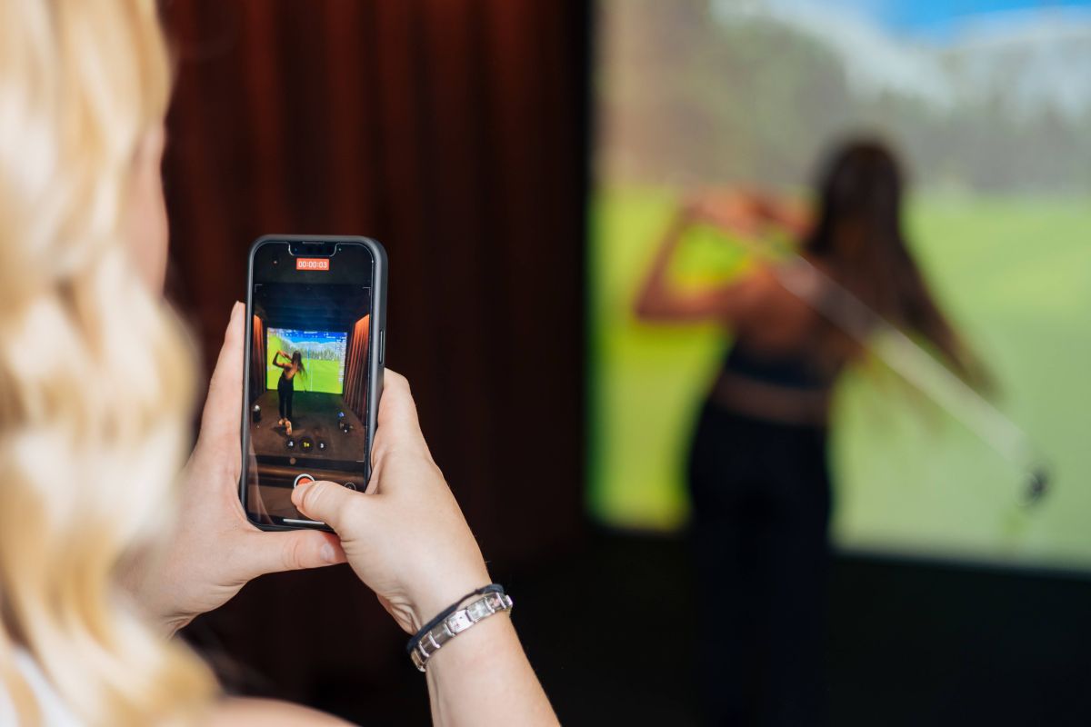 An Incredible Wow Moment' - Golf Is Attracting Younger Women