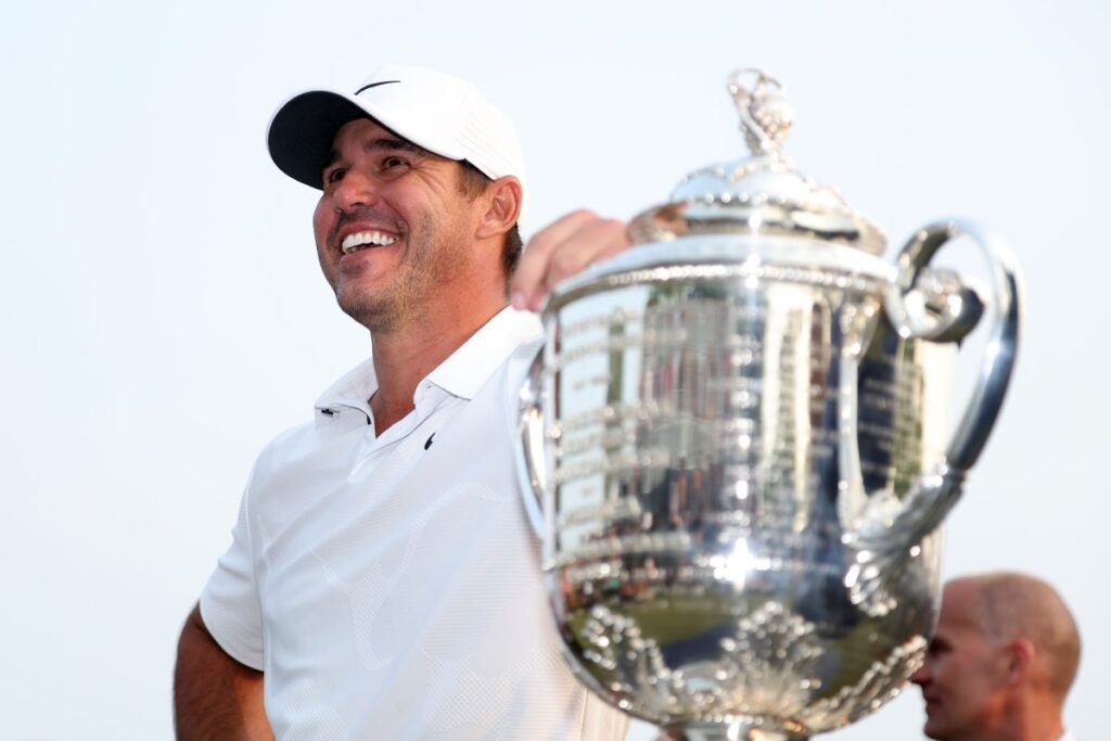 Do The Men's Majors Have A Purse Problem?
